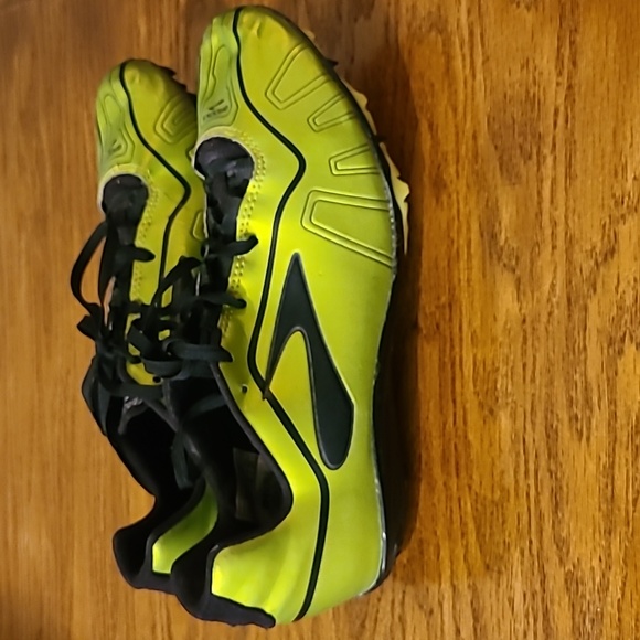 Brooks Sprinter spikes size 7 women's metallic green - Picture 5 of 7